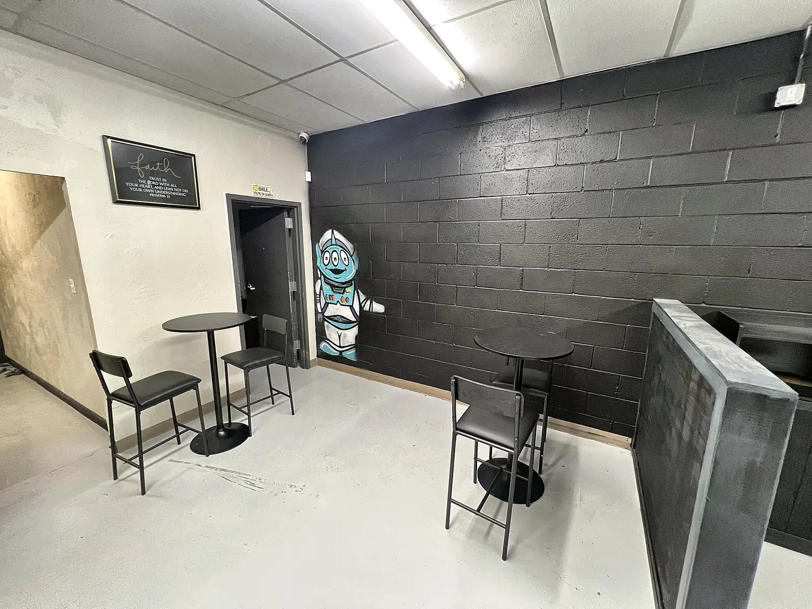 High-top lounge seating